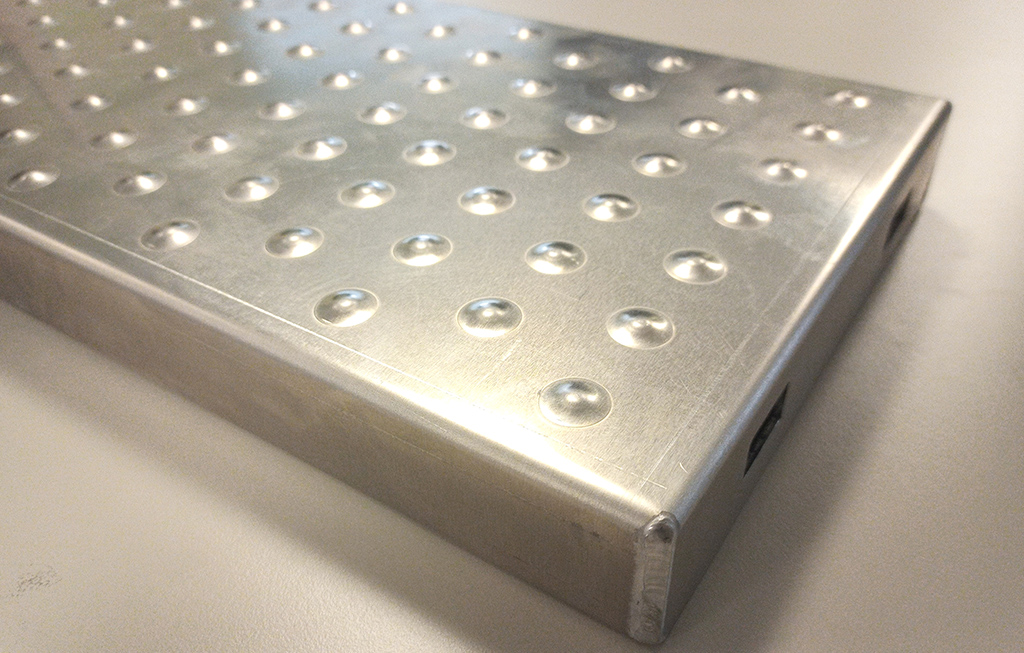 La pasarela de 60 cm de ancho