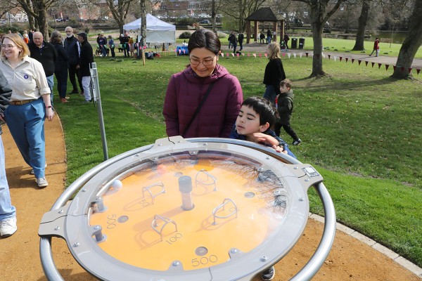 J3508 Áreas de juegos acti’fun estructuras dinámicas imagen foto